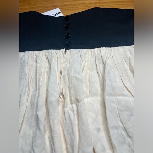 NWT PROENZA SCHOULER-Bicolor Draped Crepe Top In Ercu and Black. Size 8 - Picture 8 of 8